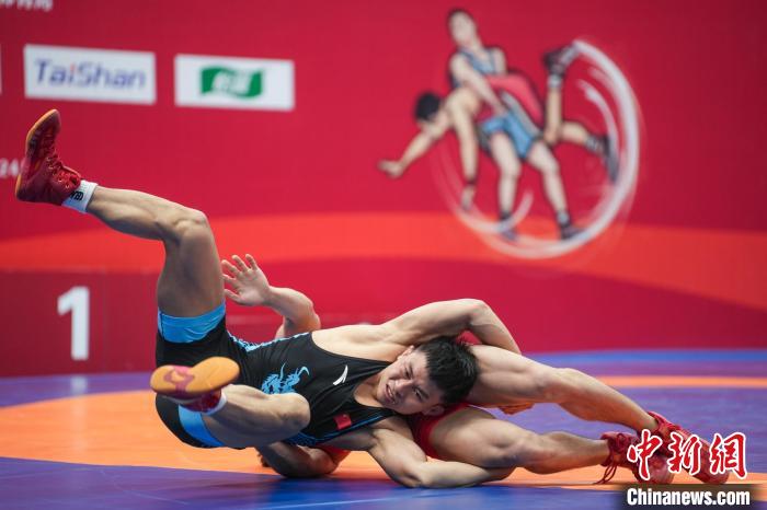 2024年全国U20国际式摔跤锦标赛在太原滨河体育中