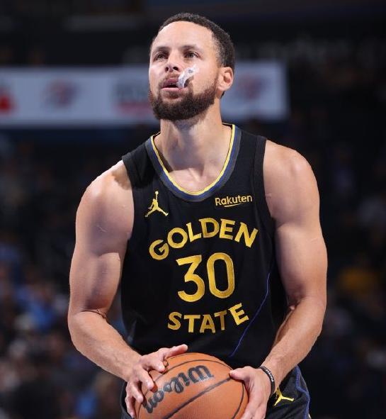 库里缺阵勇士四连败 38岁生日遭遇伤病潮冲击季