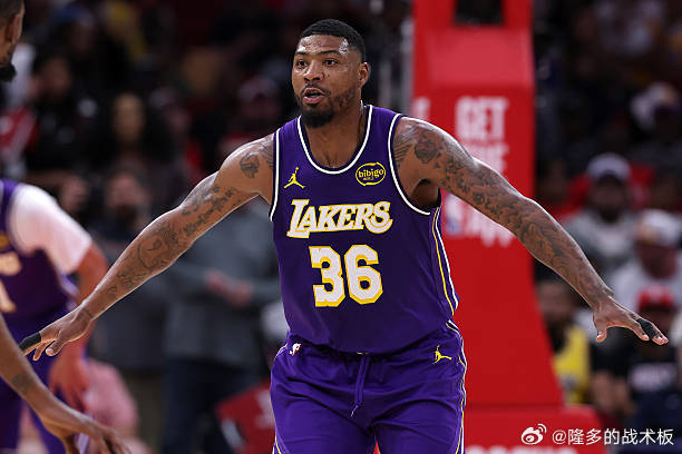 八村垒与斯玛特伤退 湖人迎战活塞阵容调整