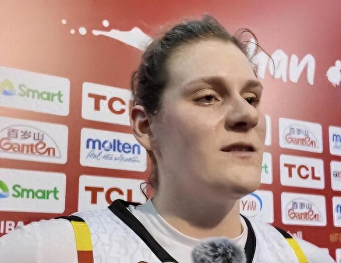 比利时中锋林斯肯斯盛赞张子宇天赋惊人，称其