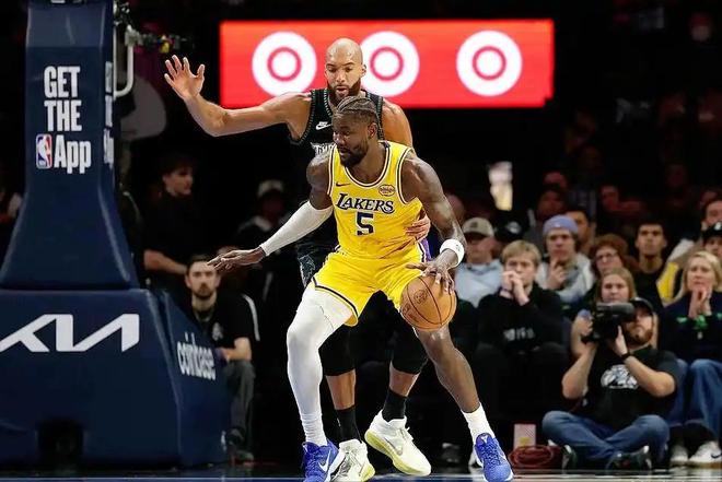 湖人双核爆发逆转森林狼 肯纳德助攻三分命中率