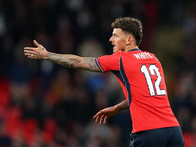 本-怀特进球遭嘘送点 英格兰热身赛1-1乌拉圭