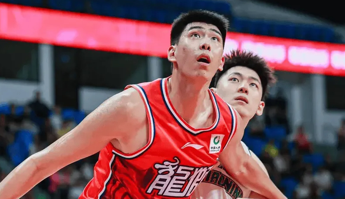 广州男篮大胜辽宁，徐昕威金顿联手击溃对手