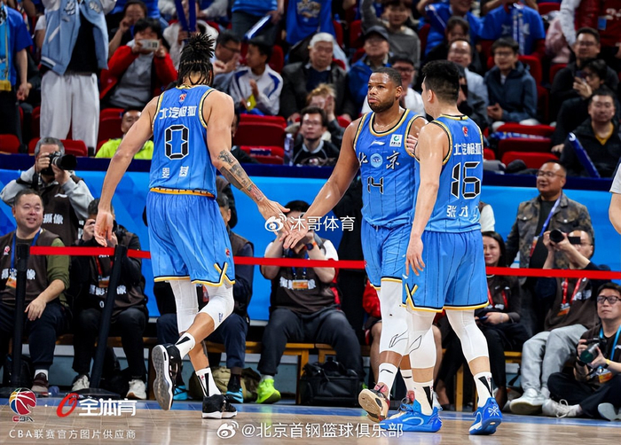 北京队克服伤病困扰力克广州队完成双杀