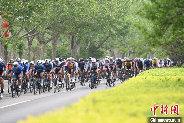第二届京津冀协同发展杯公路自行车赛在廊坊大